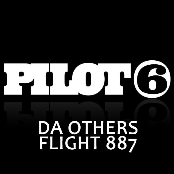 Flight 887 (Andrea Saenz Robots Memory 7E Mix)