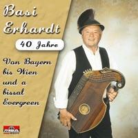 Evergreen Potpourri: Küss mich, bitte, bitte küss mich / Spiel mir eine alte Melodie / Schweizer Polka / Du hast Glück bei den Frauen, Bellami / Hallo kleines Fräulein (Gisela) / In der Strasse wohnst du