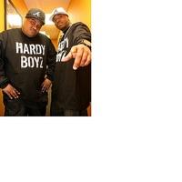 Bow(We In Da Club Like) [feat. Luney Tunez]