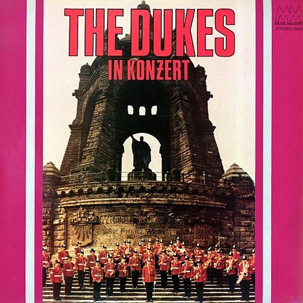 Ilkla Moor / I'm Ninety Five - Scotland the Brave (Medley)