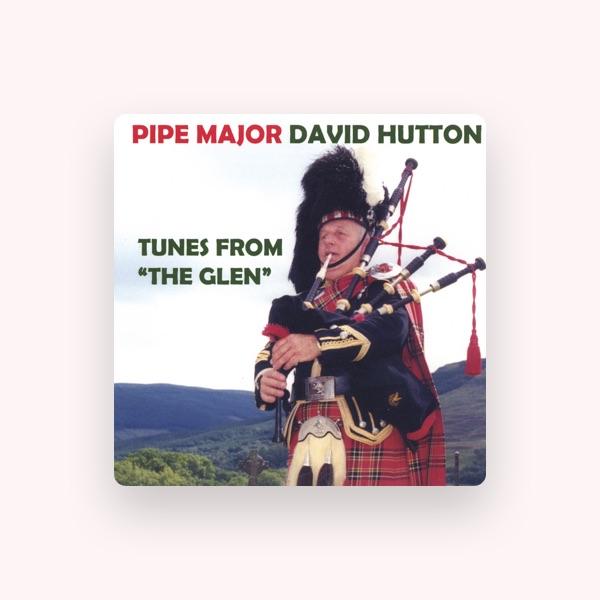Pipe Major David Hutton
